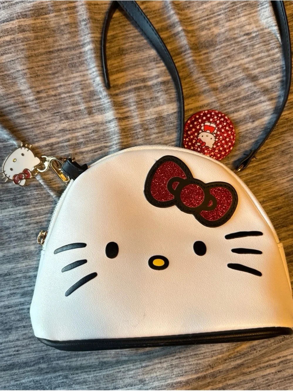Hello Kitty White Crossbody Bag with Red Glitter Bow